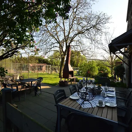 In Nieuwleusen Near And Nature, Cleaning Included Bergen op Zoom