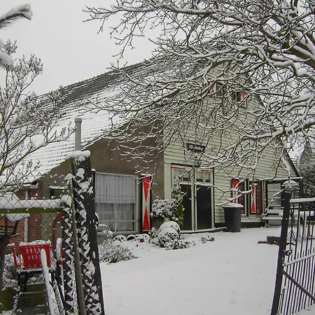 In Nieuwleusen Near And Nature, Cleaning Included * Bergen op Zoom