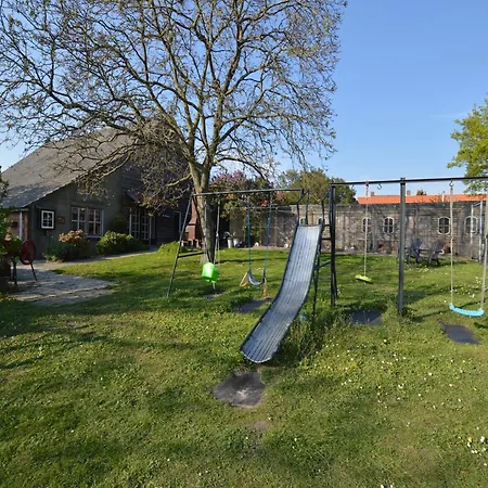 In Nieuwleusen Near And Nature, Cleaning Included Bergen op Zoom